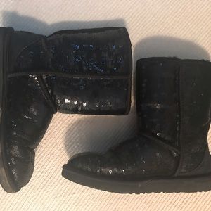 Sparkly Black UGGs | Size 8